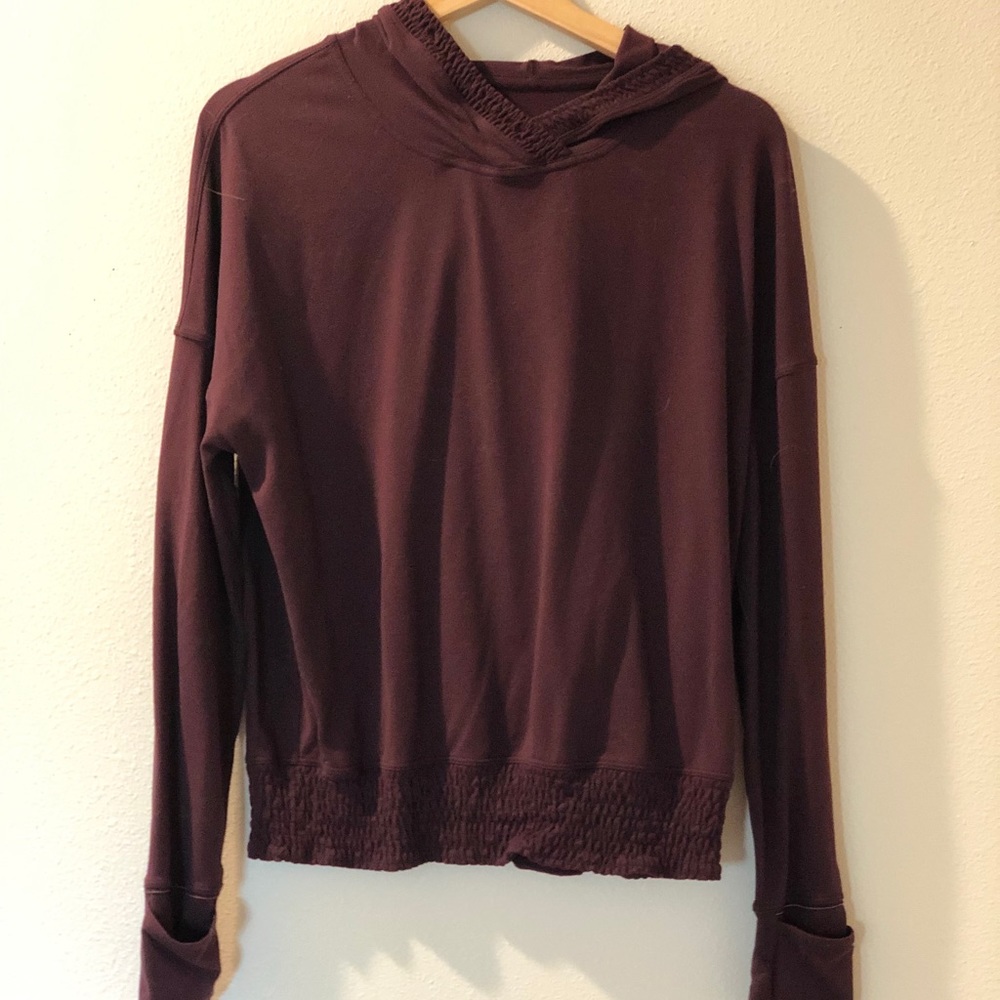 Lululemon Sweatshirt: Maroon Cropped